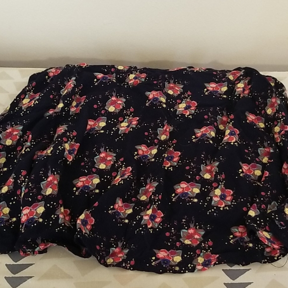 Floral racerback tank - Picture 2 of 2